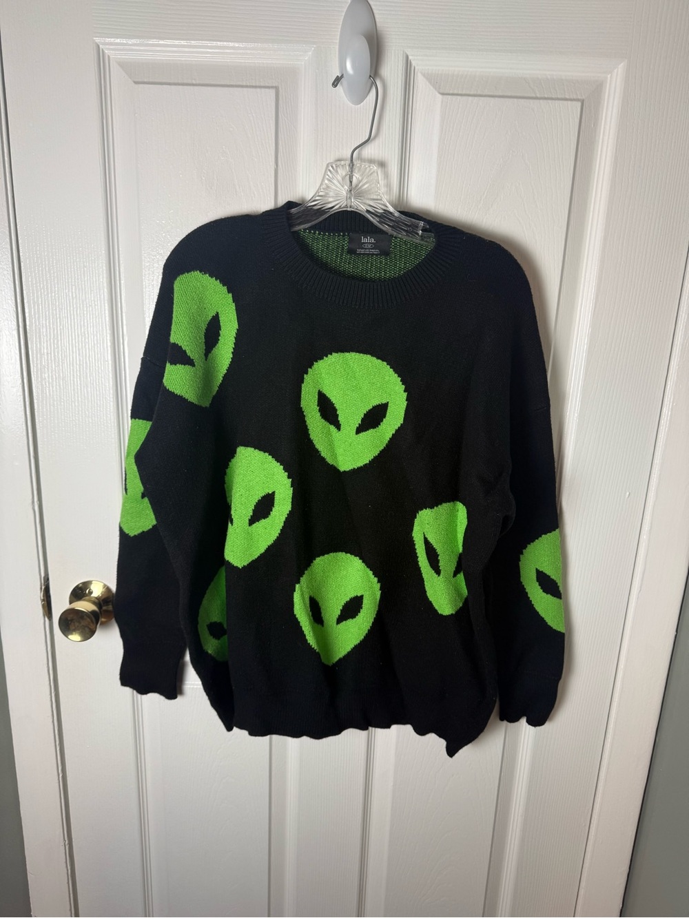 Dress in LALA Too Cool For You Oversized Alien Knit in Black S/M - Picture 2 of 6